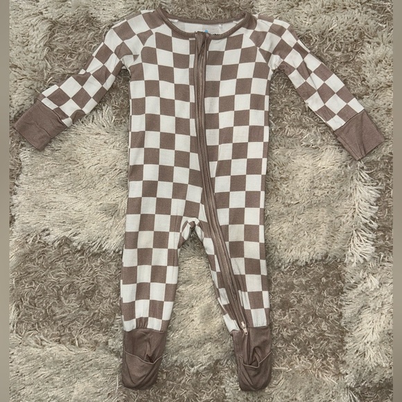 Sleeper - Picture 1 of 3